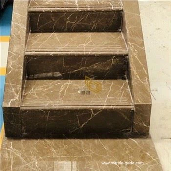 Fantasy Kazoffie Brown Marble eskalye Design